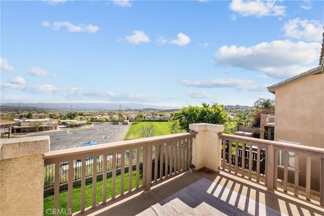 24036 Via Vista, Valencia, CA 91354