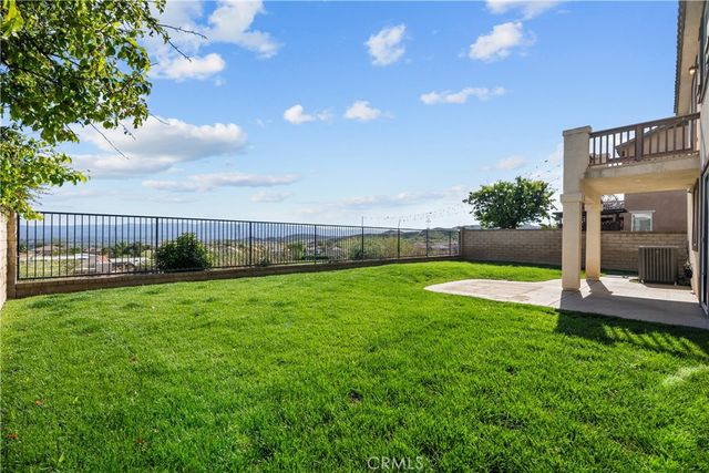 24036 Via Vista, Valencia, CA 91354