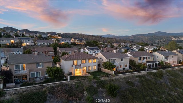 24036 Via Vista, Valencia, CA 91354