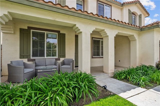 24036 Via Vista, Valencia, CA 91354