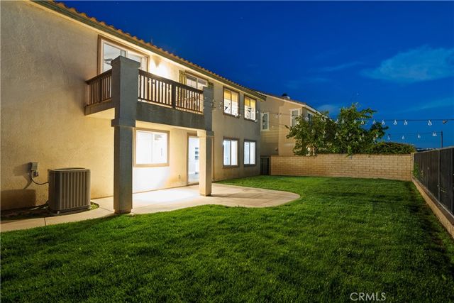 24036 Via Vista, Valencia, CA 91354