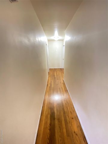 16 Pease Street, Mount Vernon, NY 10553