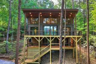 328 Crabapple Drive, Blue Ridge, GA 30513