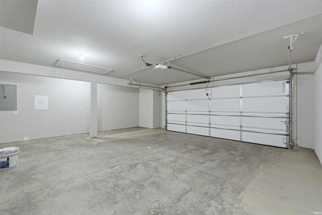 11935 Falcatta Drive, Fort Wayne, IN 46845