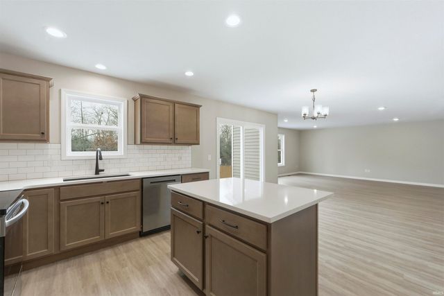 11935 Falcatta Drive, Fort Wayne, IN 46845