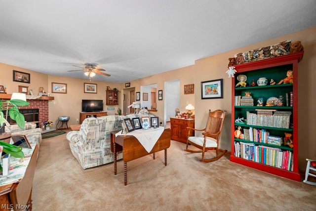 7611 Bronson Road, Olmsted Twp, OH 44138