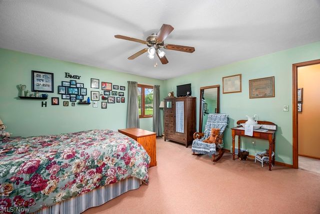 7611 Bronson Road, Olmsted Twp, OH 44138