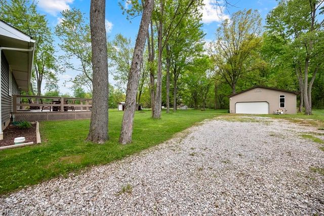 7611 Bronson Road, Olmsted Twp, OH 44138