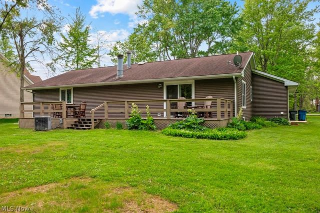 7611 Bronson Road, Olmsted Twp, OH 44138