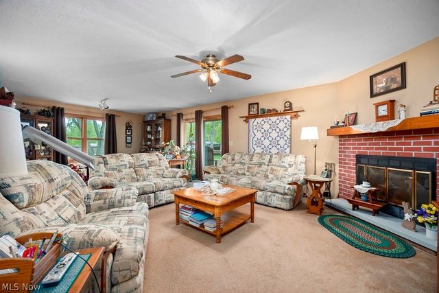 7611 Bronson Road, Olmsted Twp, OH 44138