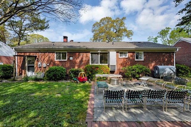 4813 Tulip DR, Virginia Beach, VA 23455