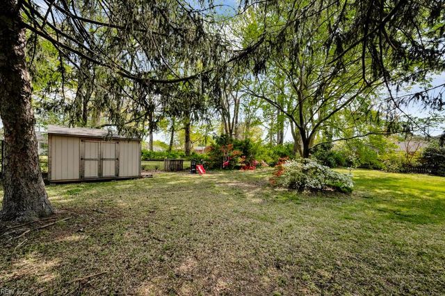 4813 Tulip DR, Virginia Beach, VA 23455