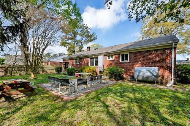 4813 Tulip DR, Virginia Beach, VA 23455