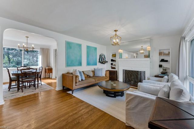 4813 Tulip DR, Virginia Beach, VA 23455