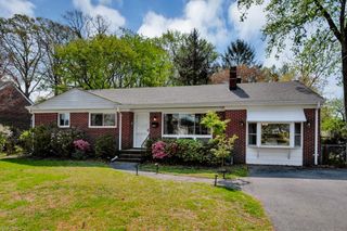 4813 Tulip DR, Virginia Beach, VA 23455