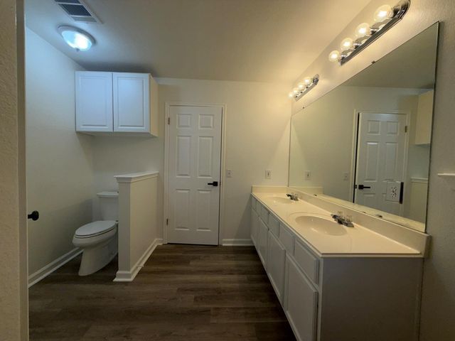 5807 TERI RD, Austin, TX 78744