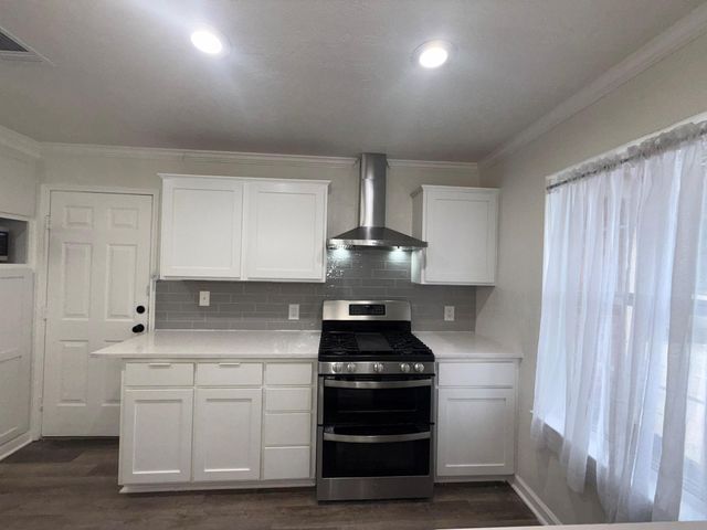 5807 TERI RD, Austin, TX 78744