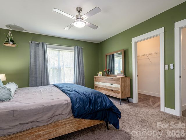 518 Onteora Boulevard, Asheville, NC 28803