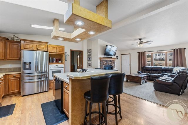 3335 White Buffalo Road, Huntley, MT 59037