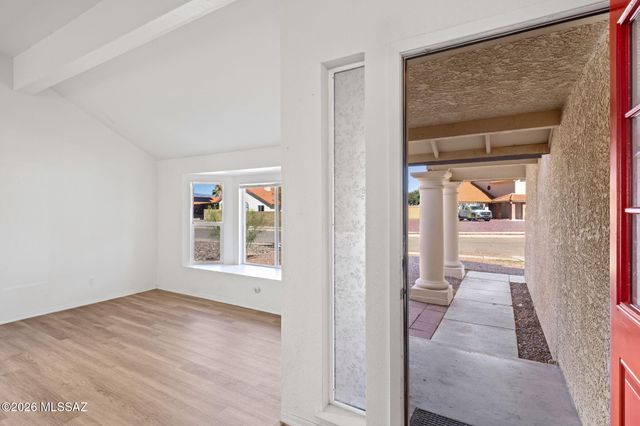 9617 E Glasgow Place, Tucson, AZ 85747