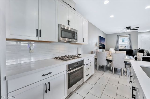 692 Cottonwood Hill Place, Henderson, NV 89011