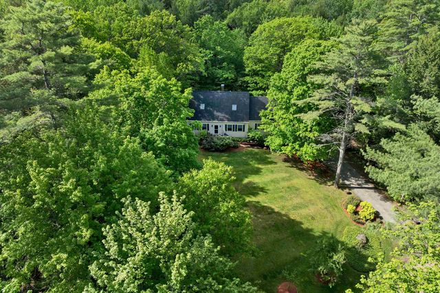 490 Meredith Center Road, Laconia, NH 03246