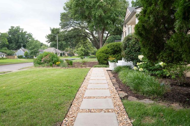 3796 MONTCLAIR DR, Memphis, TN 38111