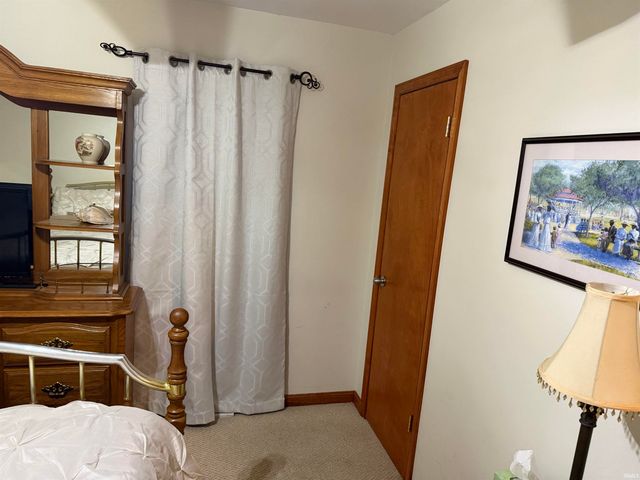 814 Prosperity Avenue, Evansville, IN 47713