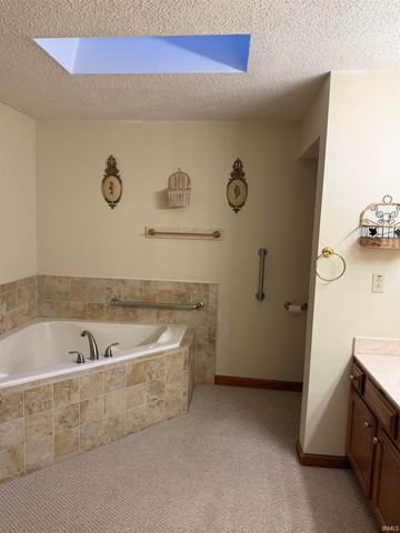 814 Prosperity Avenue, Evansville, IN 47713