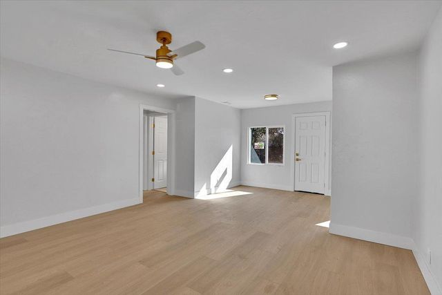 6040 39th Ave, Sacramento, CA 95824