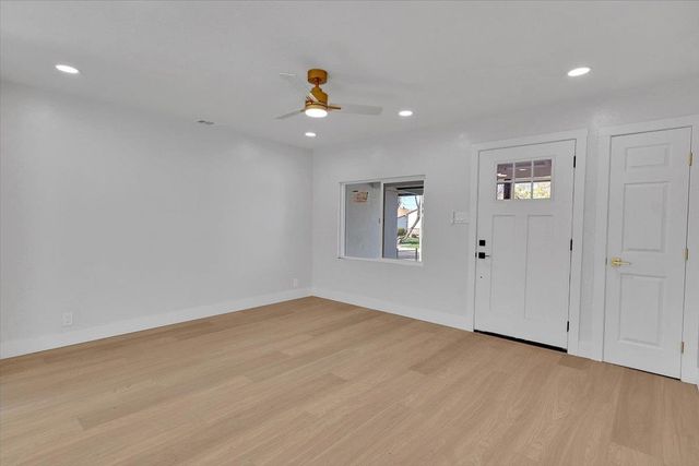 6040 39th Ave, Sacramento, CA 95824