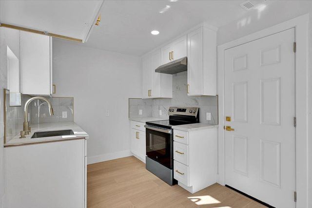 6040 39th Ave, Sacramento, CA 95824