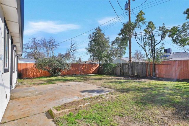 6040 39th Ave, Sacramento, CA 95824