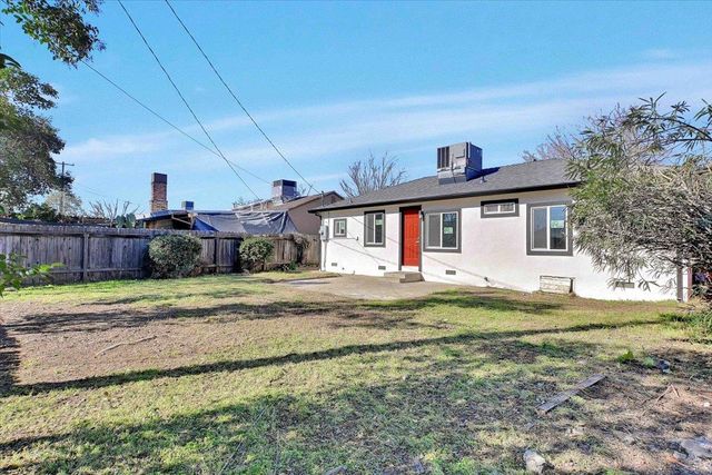 6040 39th Ave, Sacramento, CA 95824