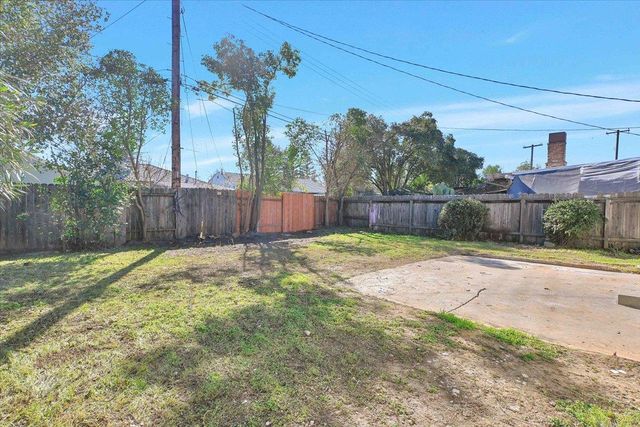 6040 39th Ave, Sacramento, CA 95824