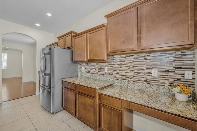 521 VISTA RIDGE DRIVE, Ruskin, FL 33570