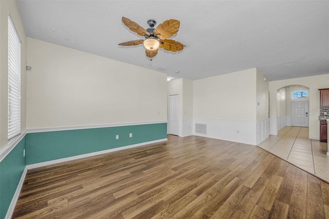 521 VISTA RIDGE DRIVE, Ruskin, FL 33570