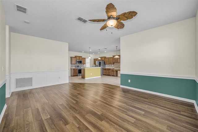 521 VISTA RIDGE DRIVE, Ruskin, FL 33570