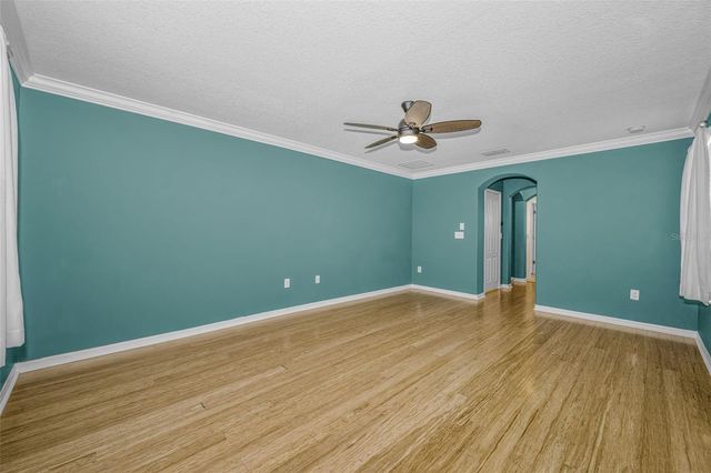 521 VISTA RIDGE DRIVE, Ruskin, FL 33570