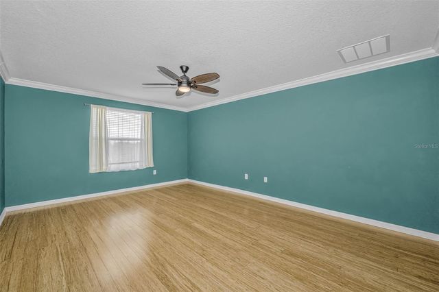 521 VISTA RIDGE DRIVE, Ruskin, FL 33570