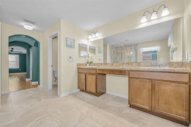 521 VISTA RIDGE DRIVE, Ruskin, FL 33570