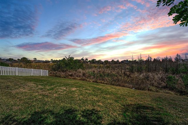 521 VISTA RIDGE DRIVE, Ruskin, FL 33570