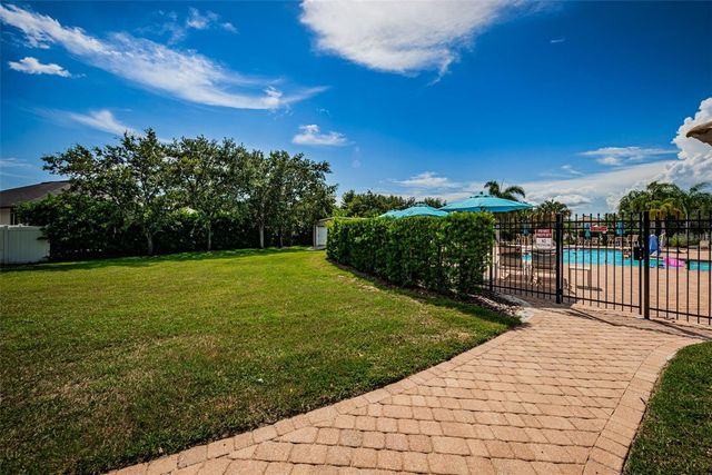 521 VISTA RIDGE DRIVE, Ruskin, FL 33570