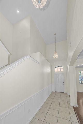 521 VISTA RIDGE DRIVE, Ruskin, FL 33570