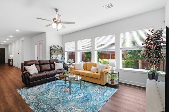 4772 Kings Garden Parkway, Arlington, TX 76005