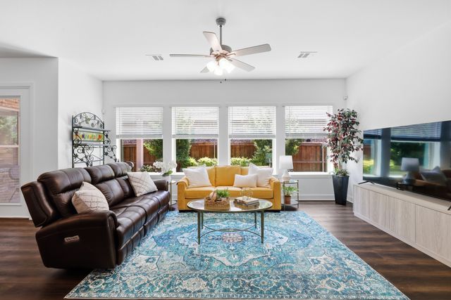 4772 Kings Garden Parkway, Arlington, TX 76005