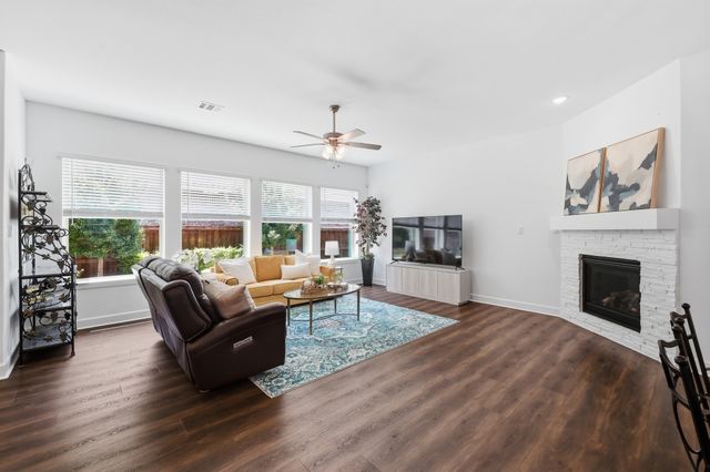 4772 Kings Garden Parkway, Arlington, TX 76005