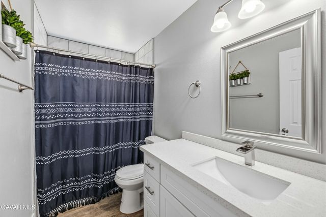 2050 Matthew Avenue, Rosamond, CA 93560