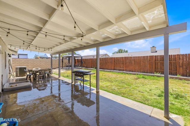 2050 Matthew Avenue, Rosamond, CA 93560