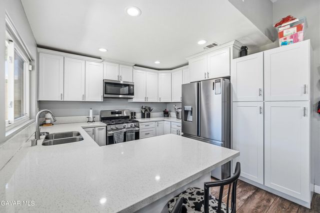 2050 Matthew Avenue, Rosamond, CA 93560